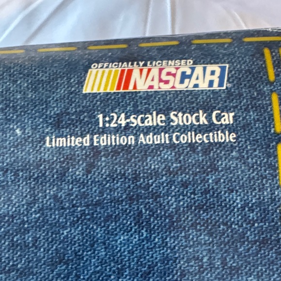 LIMITED ADDITION Wrangler Jeans Blue and Yellow NASCAR  1999 - Picture 6 of 12